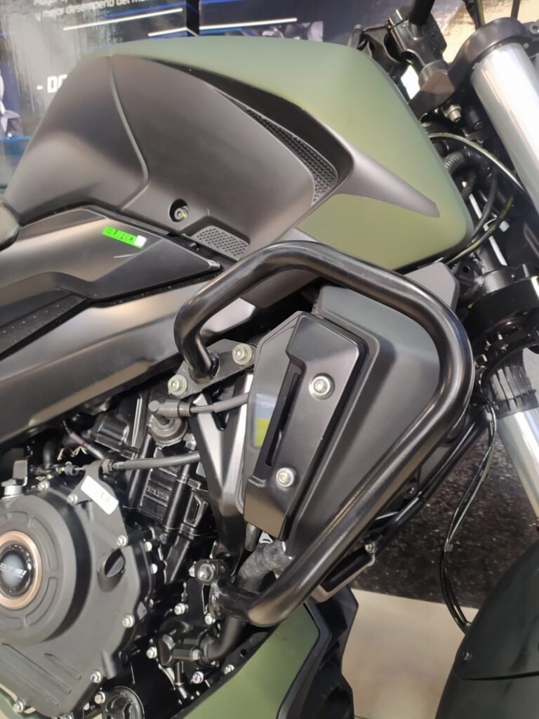 Dominar 400 UG Pro Touring Motos Macrostore SAS